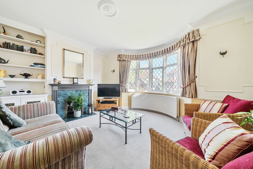 Property photo 2 of 29 Reception