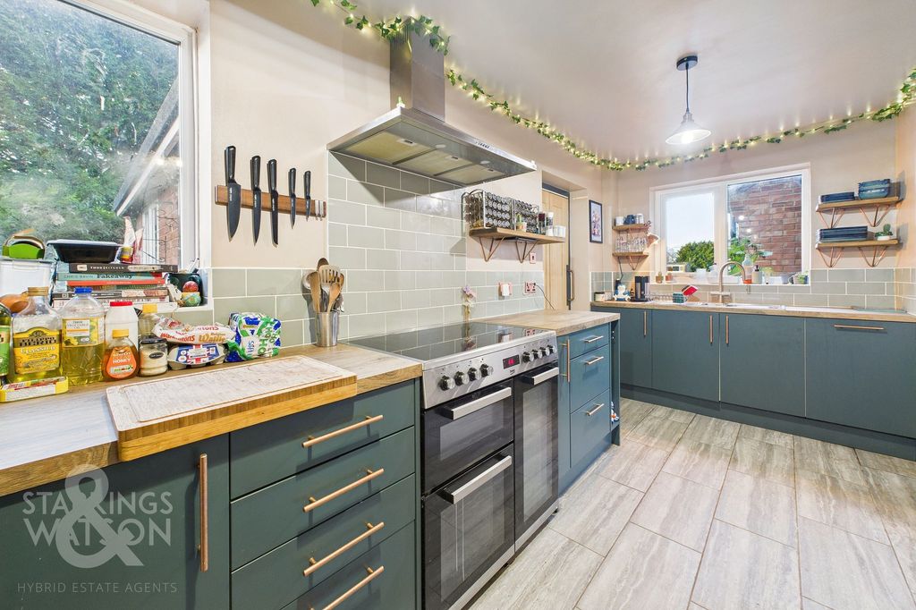 Property photo 3 of 26