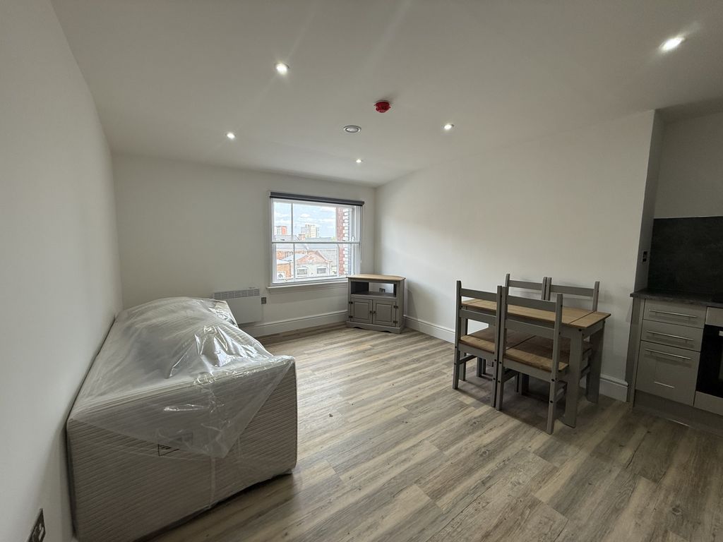 Property photo 2 of 6 Gallery