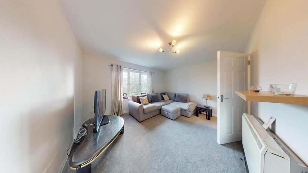 Property photo 3 of 7 14-West-Wellhall-Wynd-10252024_095606.Jpg