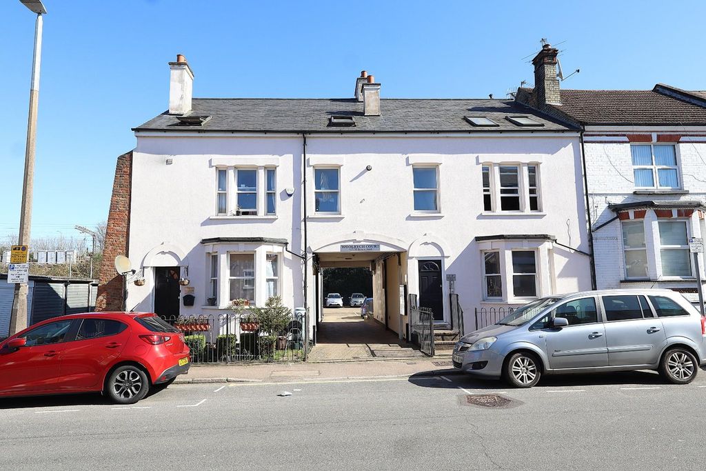 Property photo 1 of 10 Front Of Block