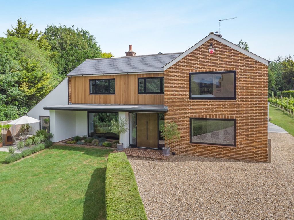 Property photo 3 of 33 Picture No. 77