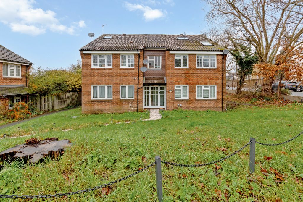 Property photo 1 of 9