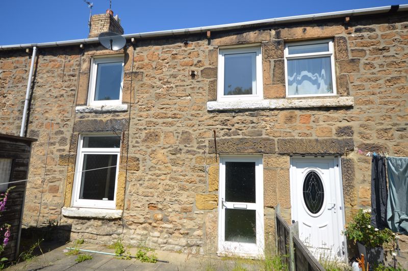 Property photo 1 of 7 Photo 4