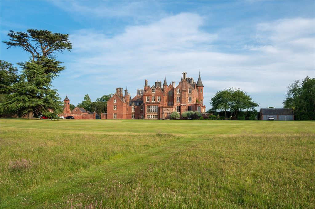 Property photo 1 of 31 Tyninghame House