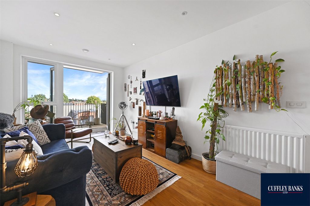 Property photo 2 of 12 Picture No. 02