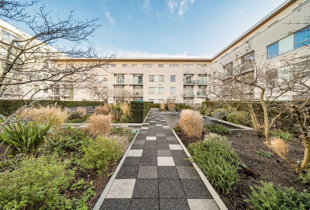 Property photo 1 of 12 1386208-3-6932Ae7...