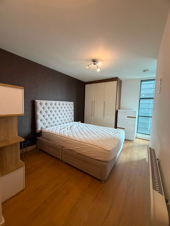 Property photo 2 of 10 Bedroom 1