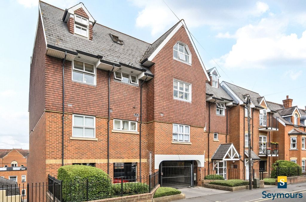 Property photo 1 of 15 Secure Parking