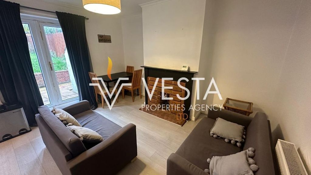 Property photo 3 of 25