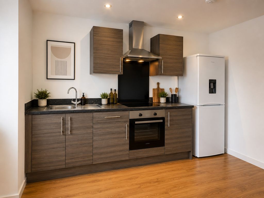 Property photo 3 of 6 Kitchen