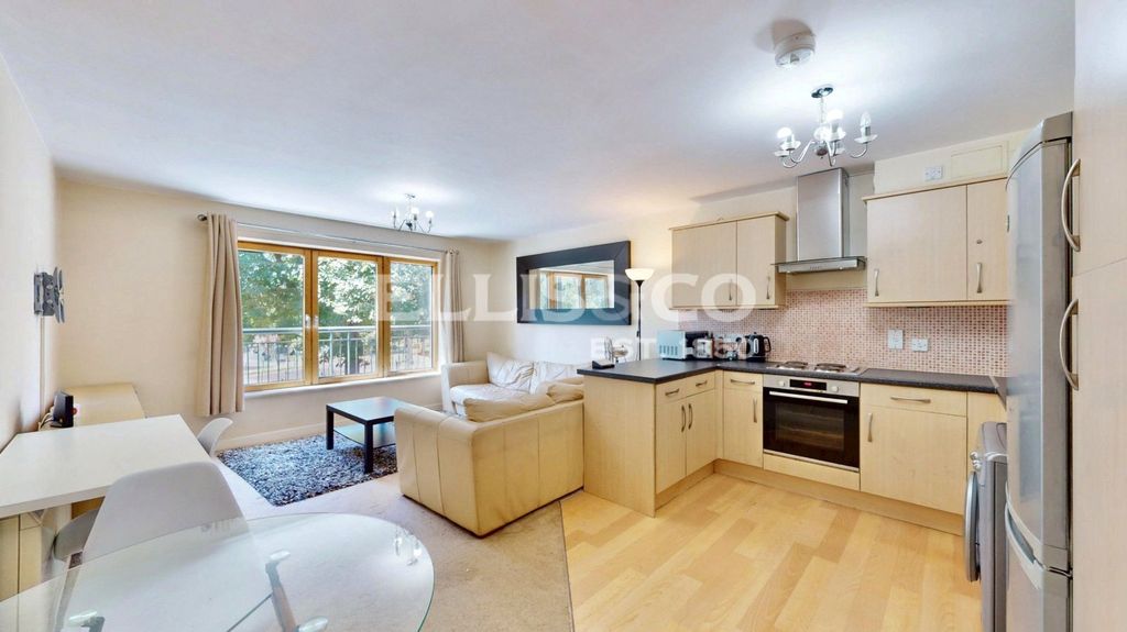 Property photo 2 of 19 Picture No. 06