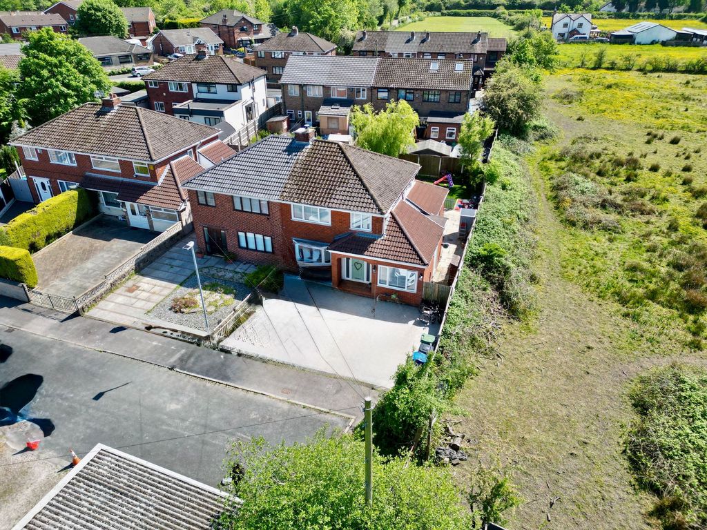 Property photo 1 of 25