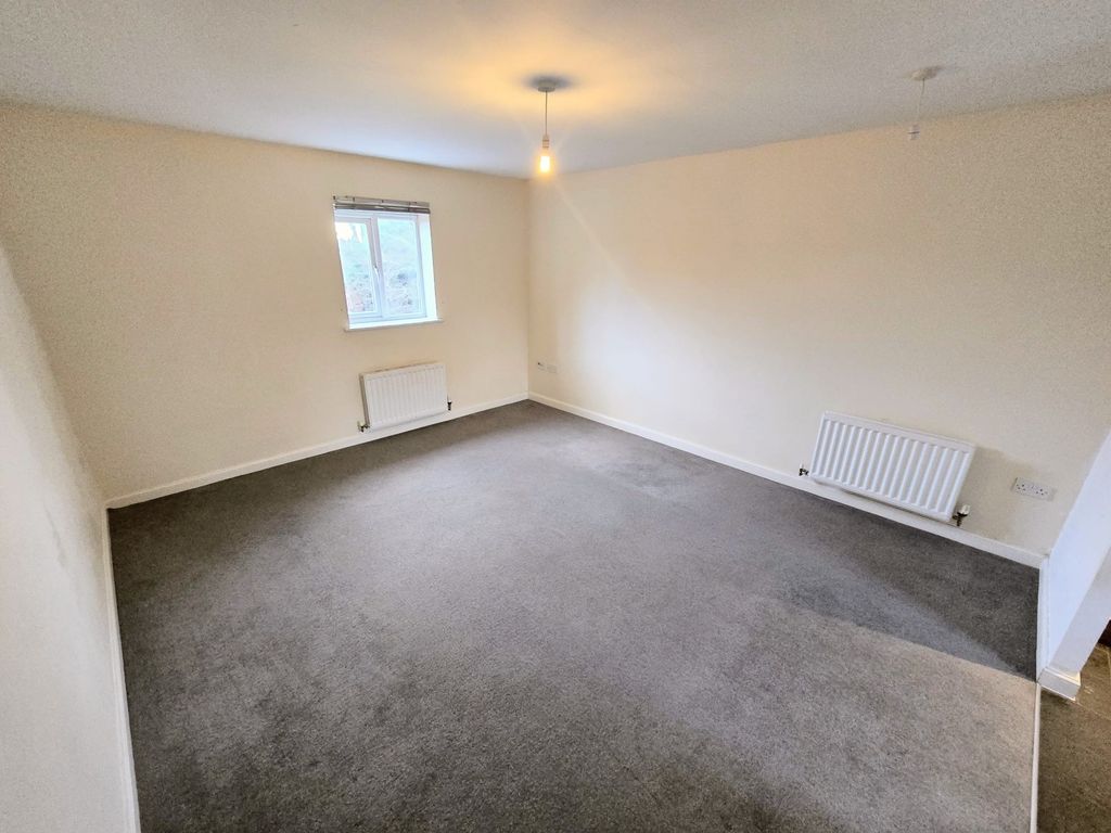 Property photo 2 of 11 Lounge A