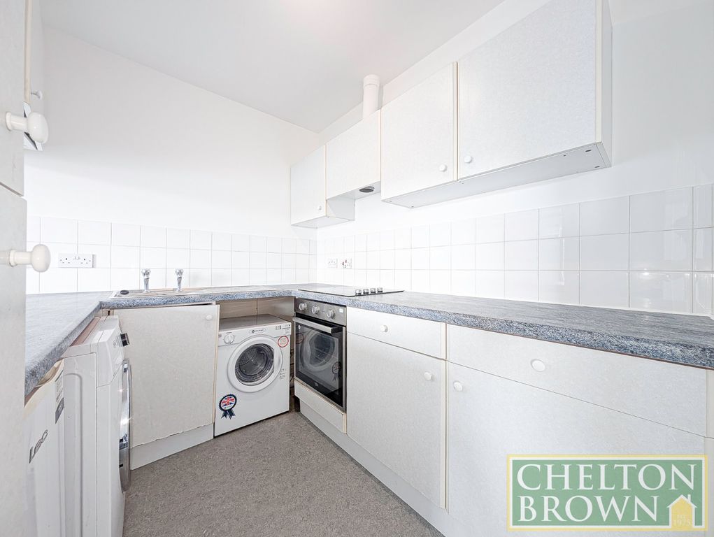 Property photo 2 of 21 Kitchen