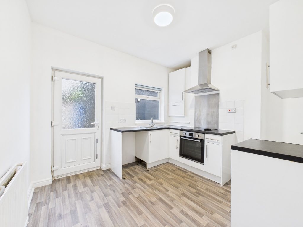 Property photo 3 of 6 3746035