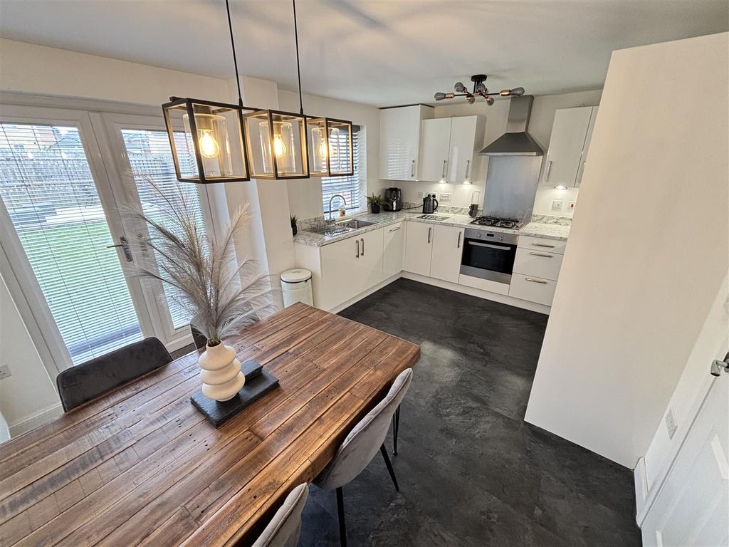 Property photo 2 of 17 Open Plan Kitchen And Dining Room