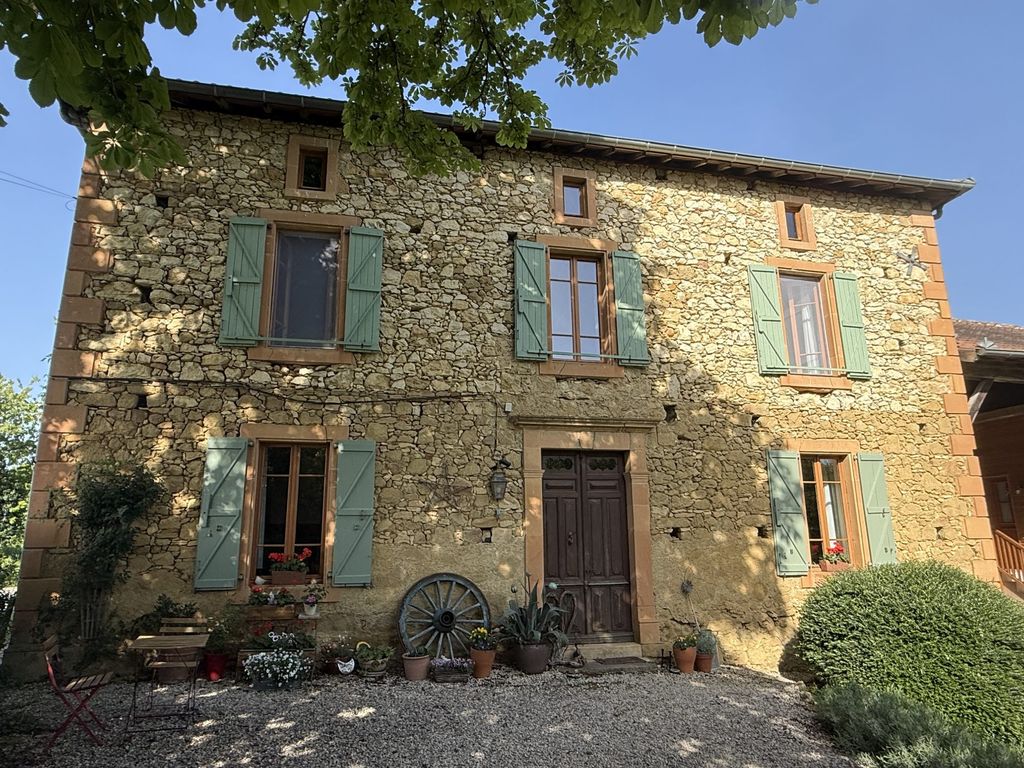 Property photo 1 of 50