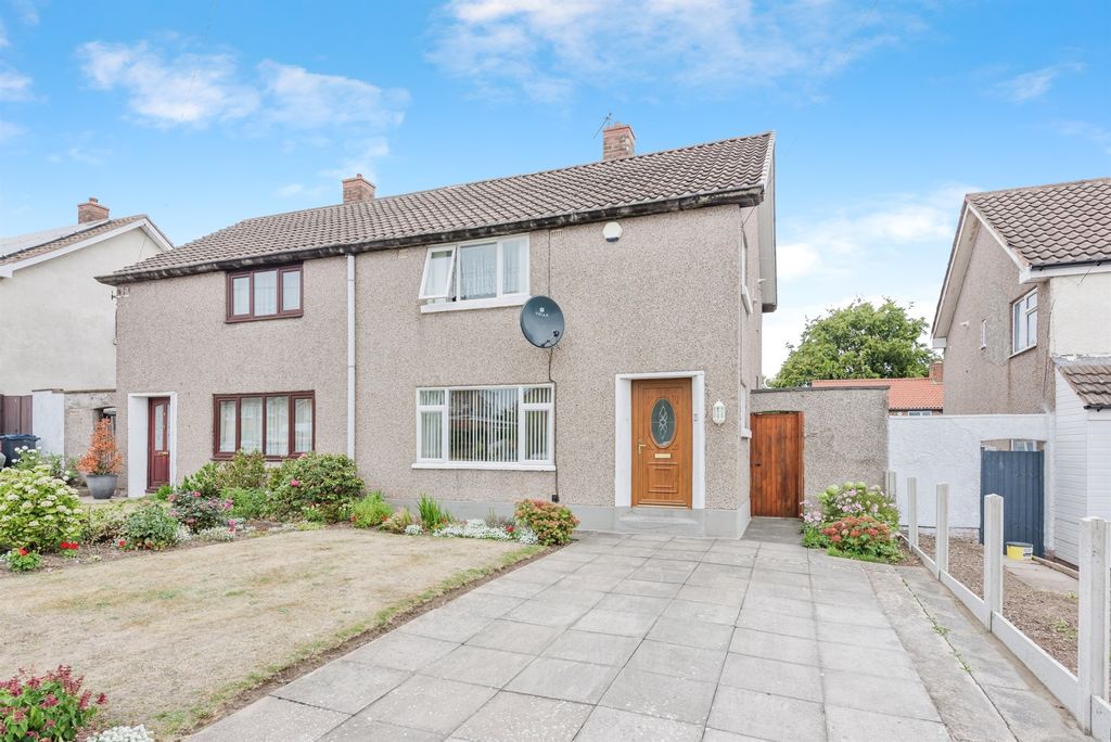 Property photo 1 of 17