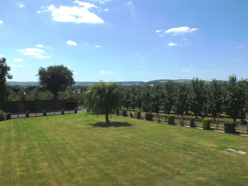 Property photo 3 of 30