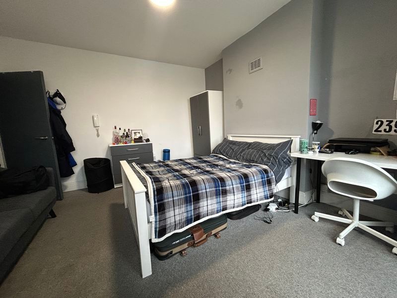 Property photo 2 of 5 Photo 2