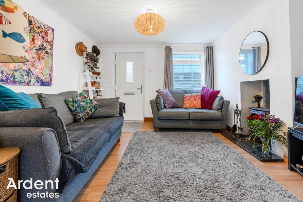 Property photo 3 of 23