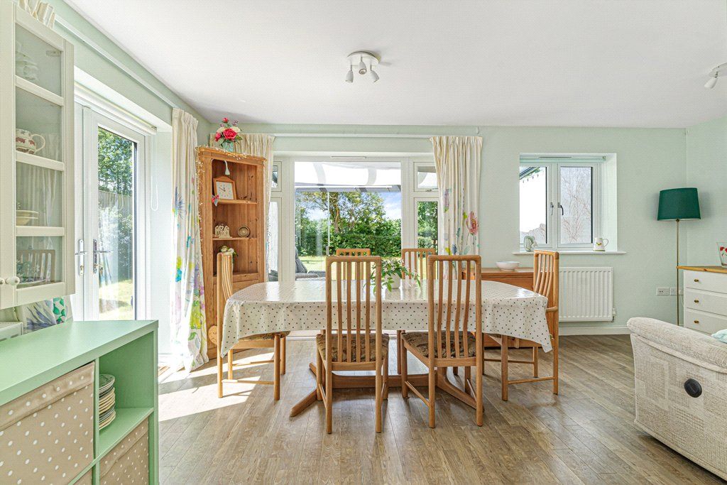 Property photo 3 of 20 Dining Area
