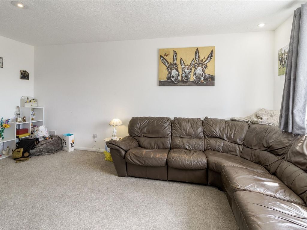 Property photo 3 of 7 Image