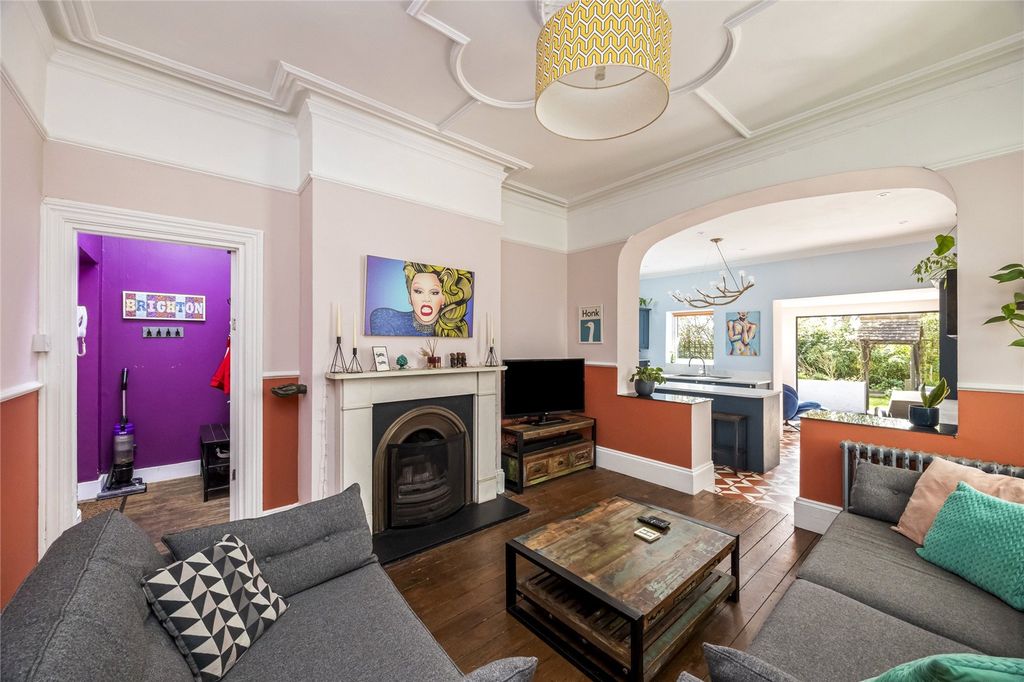 Property photo 3 of 17 Picture No. 04