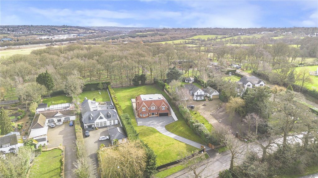 Property photo 2 of 31 Picture No. 96