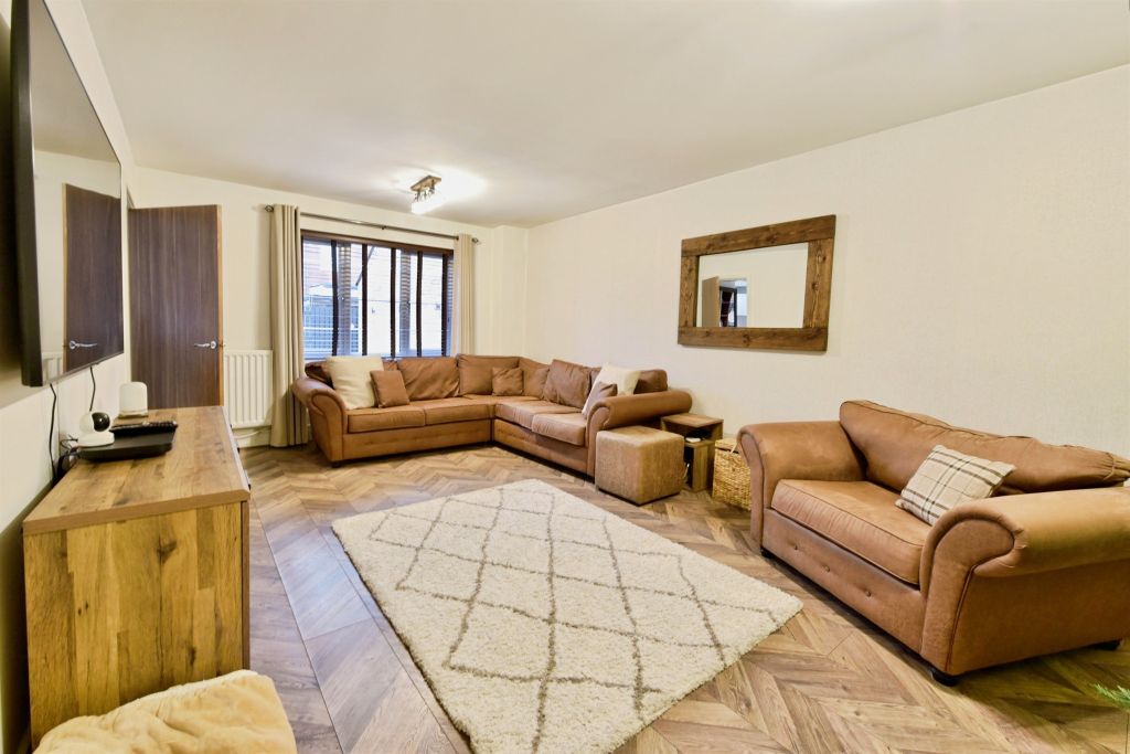 Property photo 3 of 22