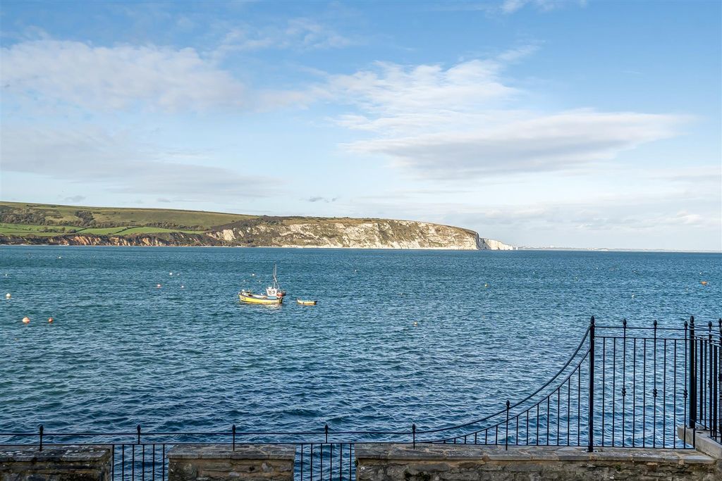 Property photo 2 of 39 1372376-24-68Ffb077d8880.Jpg