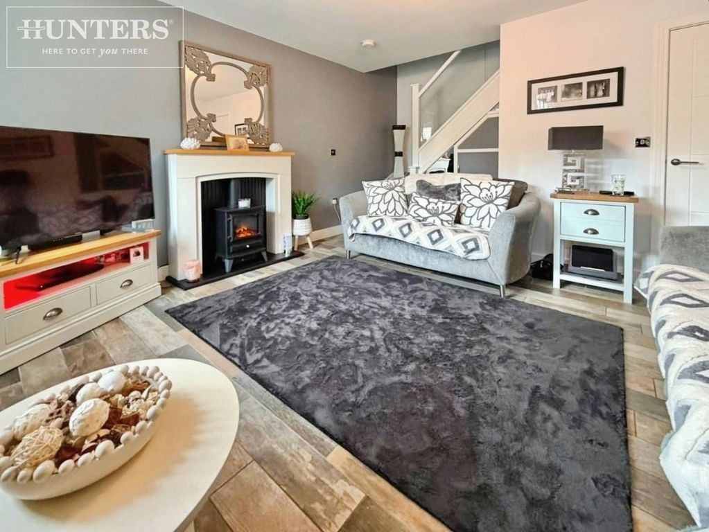 Property photo 3 of 17 Pbox-Img.Jpg