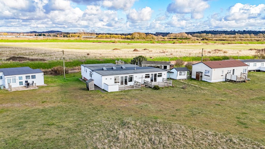 Property photo 3 of 45 3987966