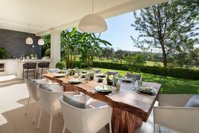 Property photo 3 of 54