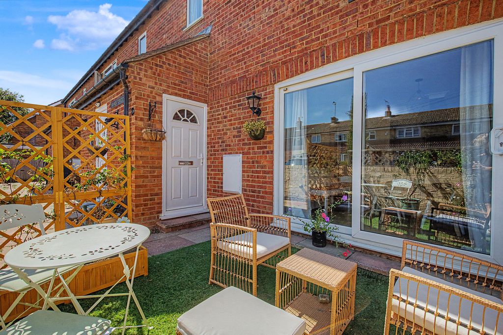 Property photo 3 of 14 Rear Garden - Angle 2