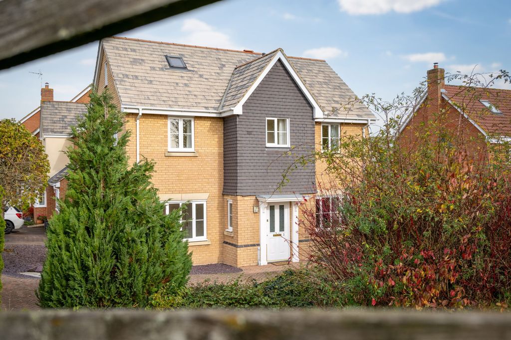 Property photo 1 of 35