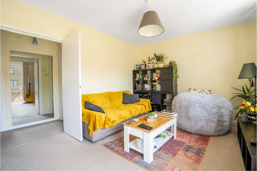 Property photo 2 of 16 Picture No. 29