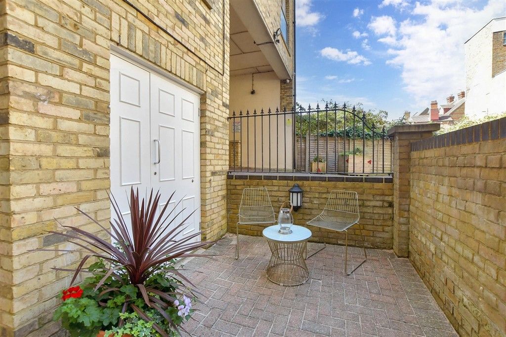 Property photo 2 of 12 Patio / Decking