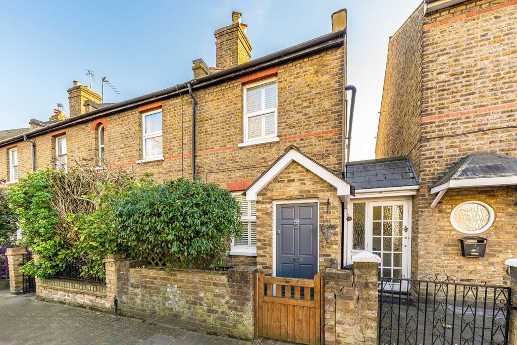Property photo 1 of 7