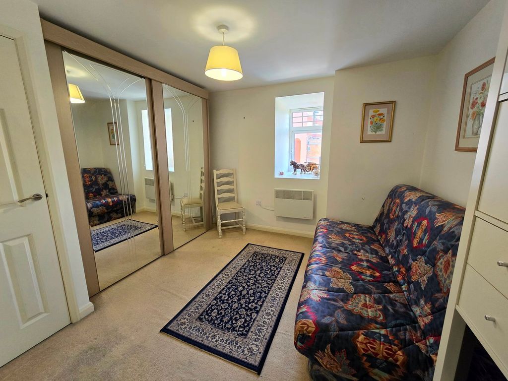 Property photo 3 of 22