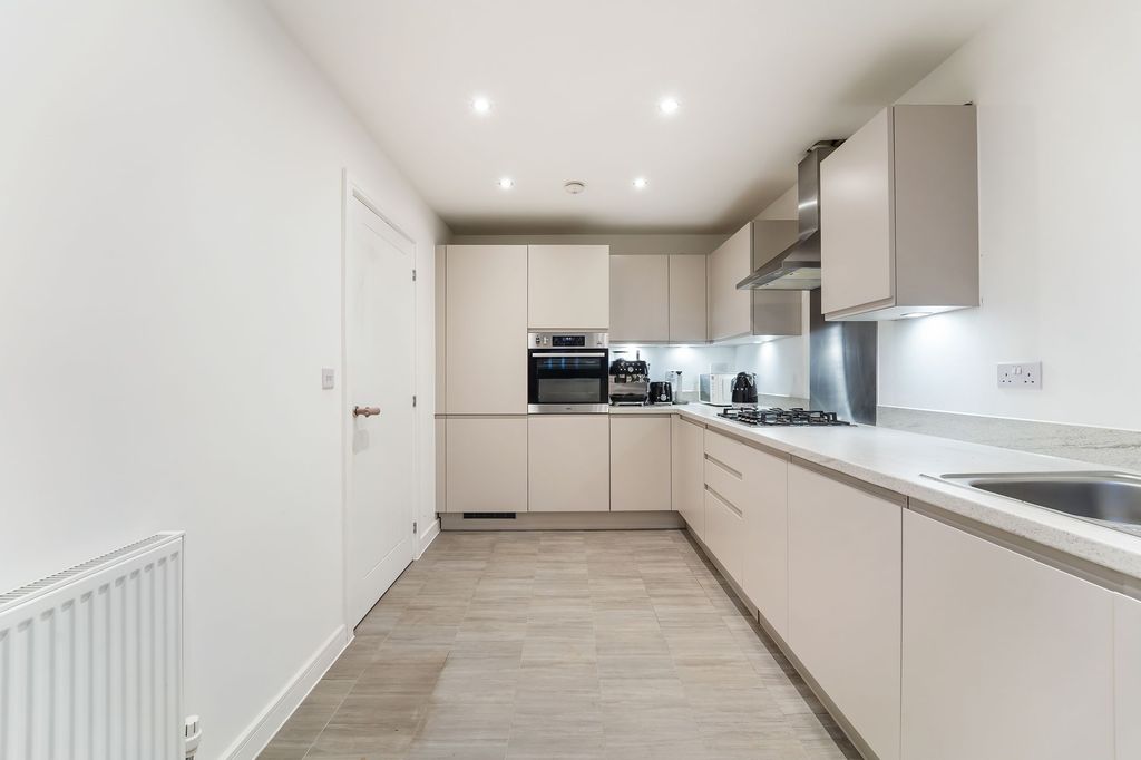 Additional image 5 of 3 bed semi-detached house for saleGalatea Way, Epsom KT19