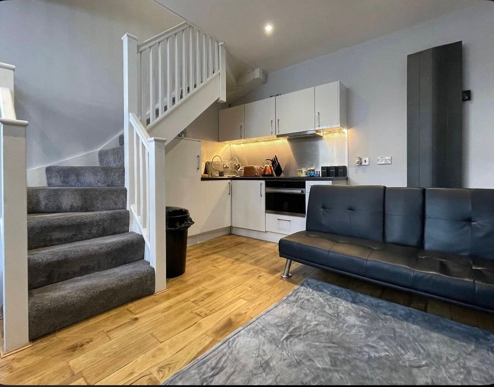 Property photo 2 of 4