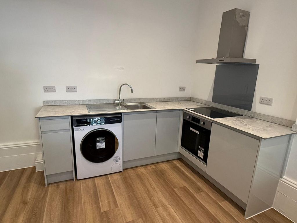 Property photo 1 of 4