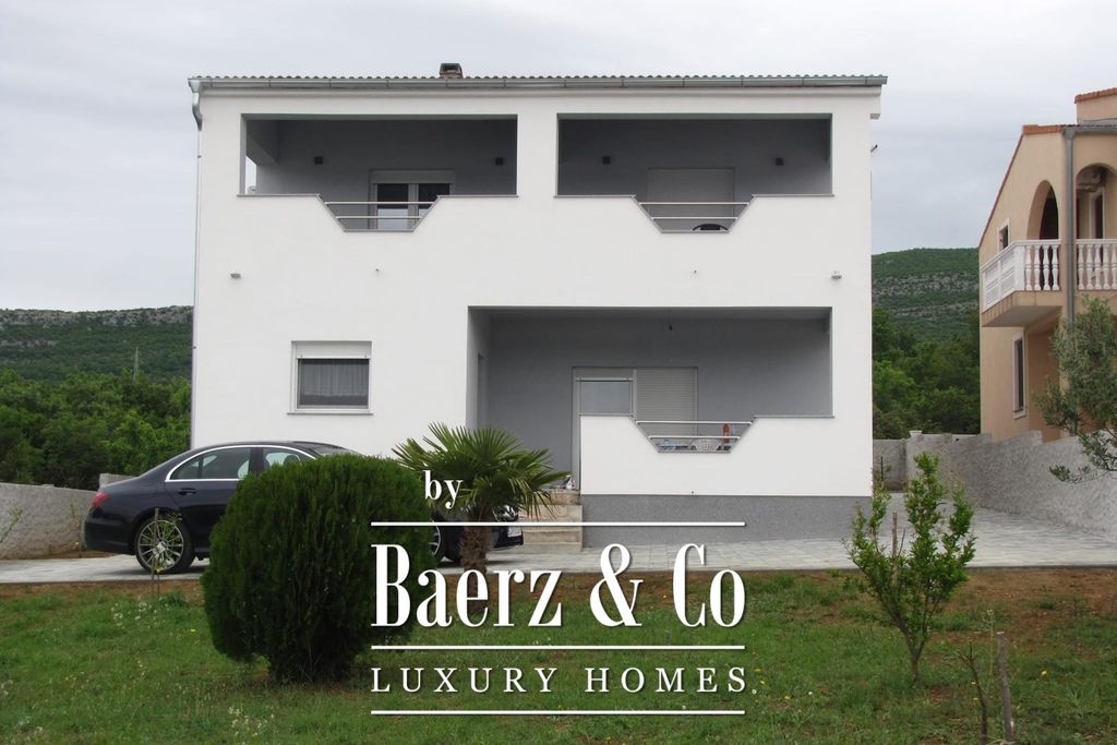 Property photo 1 of 35