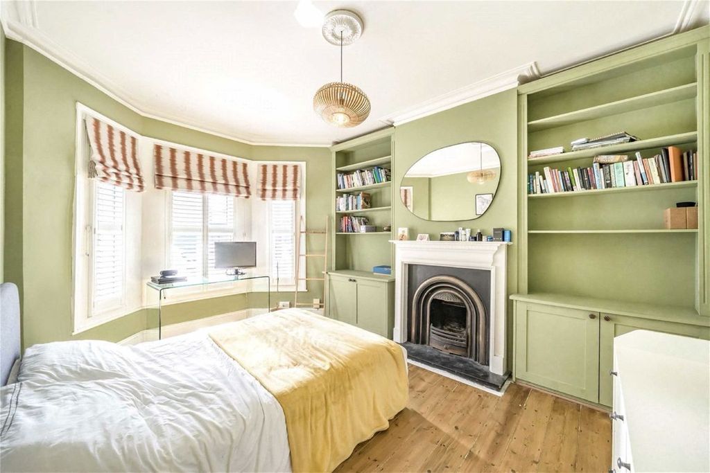 Property photo 1 of 7