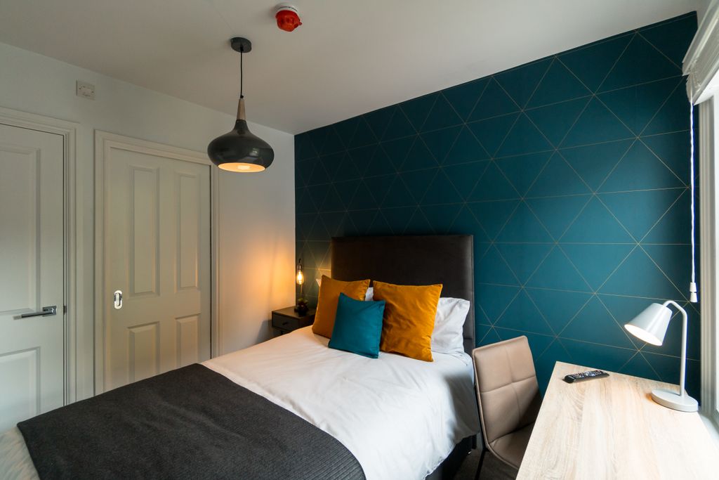 Property photo 2 of 22