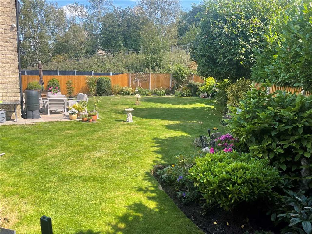 Property photo 2 of 24