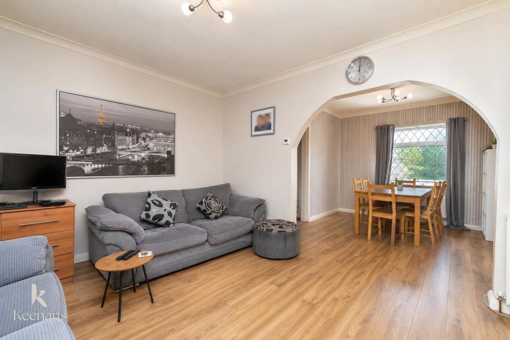 Property photo 3 of 27 3.Jpg