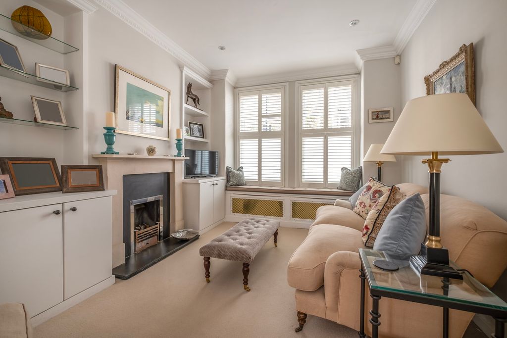 Property photo 2 of 38 2